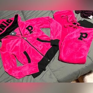 Authentic VS Sweatsuit one of a kind